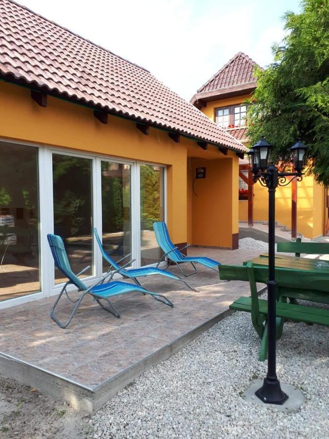 Gála Panzió Simontornya Exterior foto