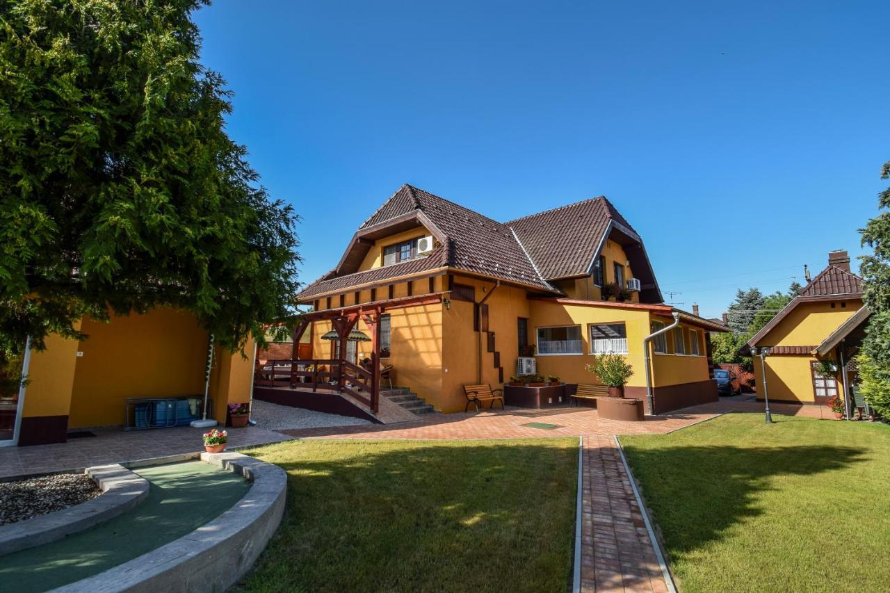 Gála Panzió Simontornya Exterior foto